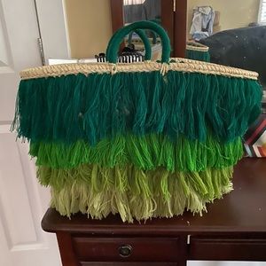 Fringed ombré straw bag